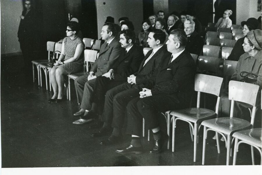 zleva Milada Nováková, Milan Schnirch, ?, Štefan Tkáč, Rostislav Tálský